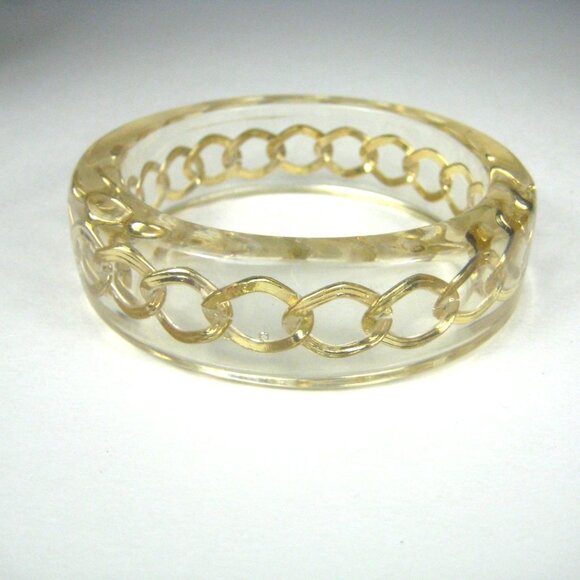 Vintage  Clear Lucite Bangle Bracelet Goldtone Curb Chain Inset Wide Statement - Picture 1 of 10
